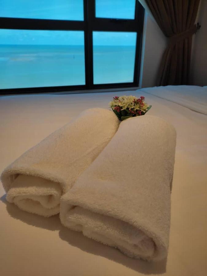 Seaview Studio With King Bed At Imperium Residence, Kuantan Kültér fotó